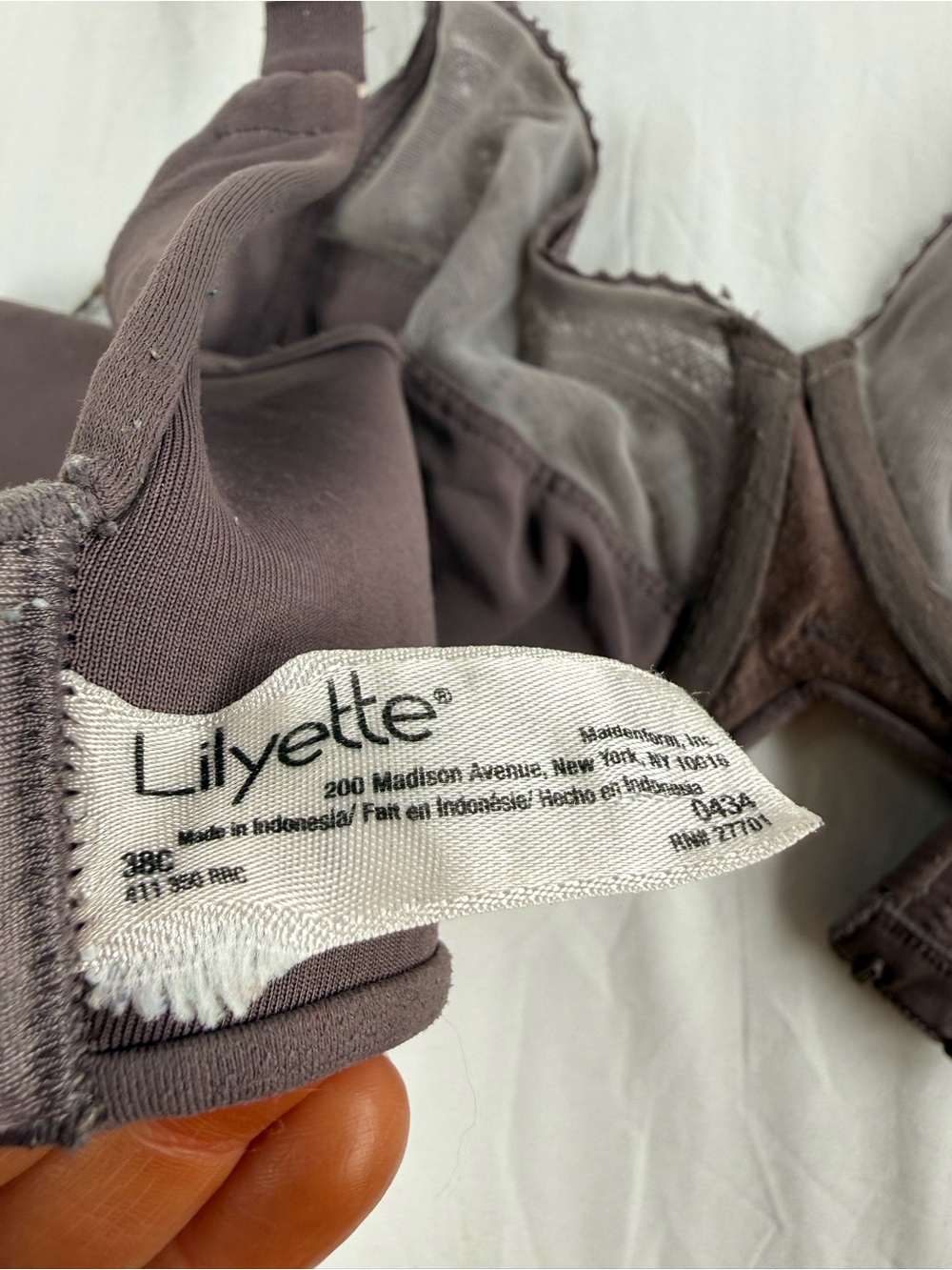 Lilyette Underwire Full-Cup Bra — Mauve in 38C - Picture 6 of 8
